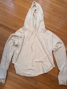 Aero Lightweight Hoodie M